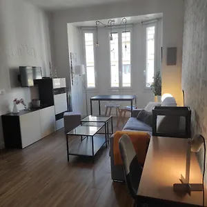 Grand Studio Confortable Au Coeur De Nice