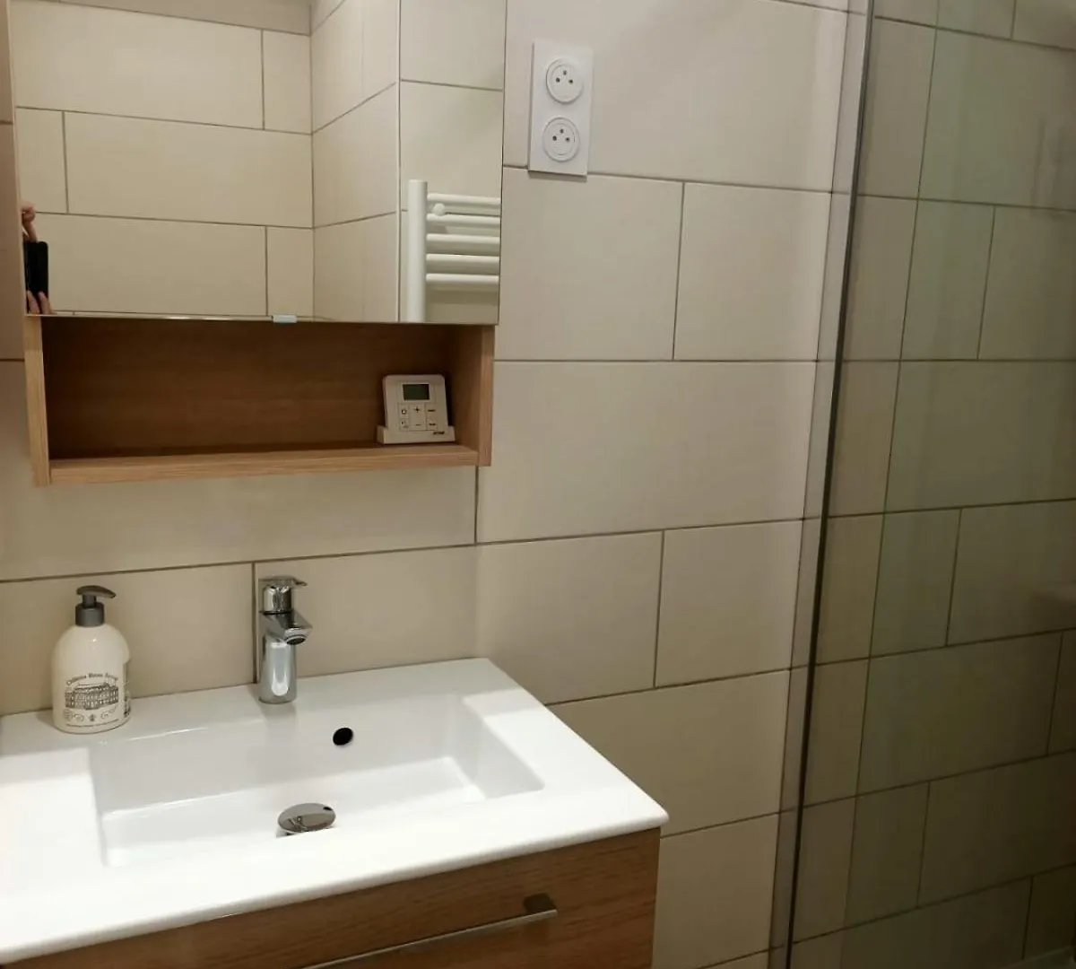 06Bt - Nice Studio Close To Everything Apartment